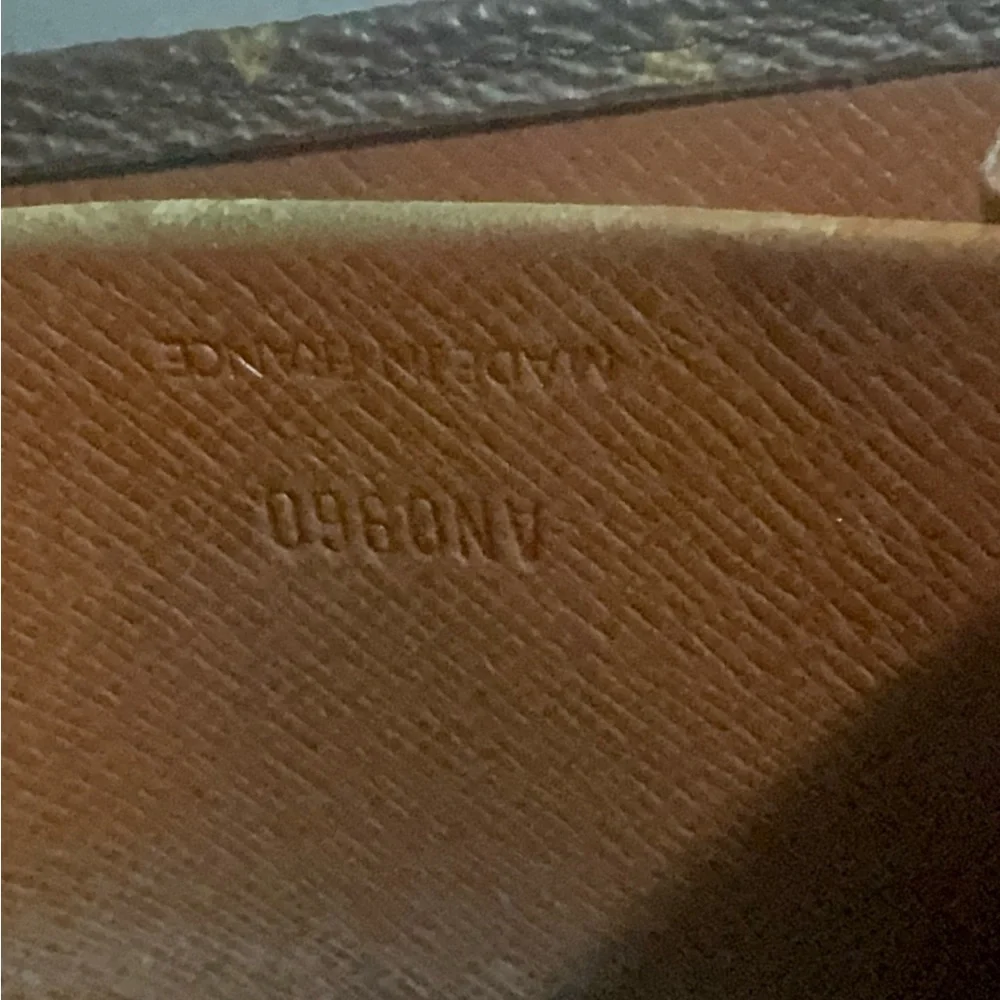 Louis Vuitton Brown Monogram Elise Compact Wallet - GUC - Picture 10 of 12